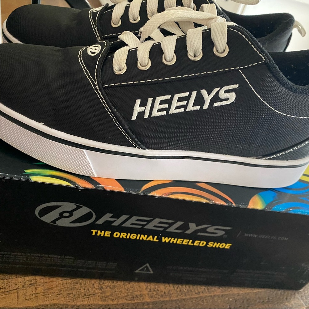 Heelys PRO 20 Wheeled Shoes